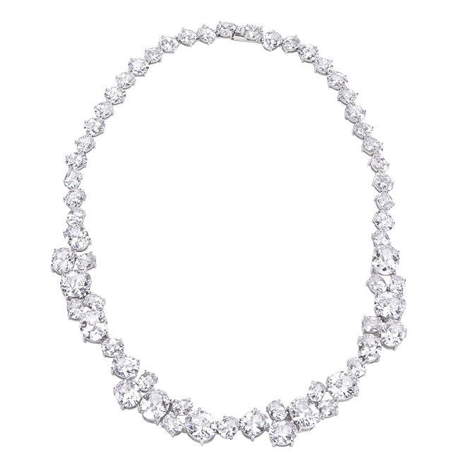Seraphina – Regal Collar Light